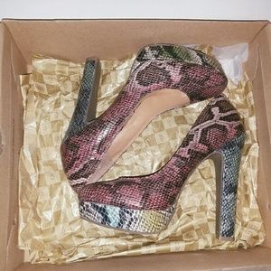 *SOLD* Chunky Heels Sz 10 by COSMOPOLITAN