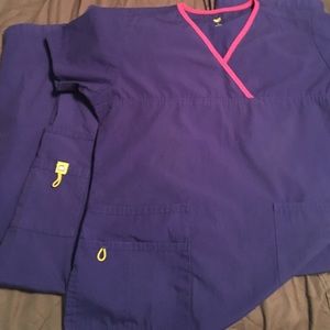 Purple wonder wink scrub set 💜