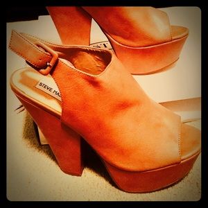 Steve Madden Cognac Gabby Platforms 10