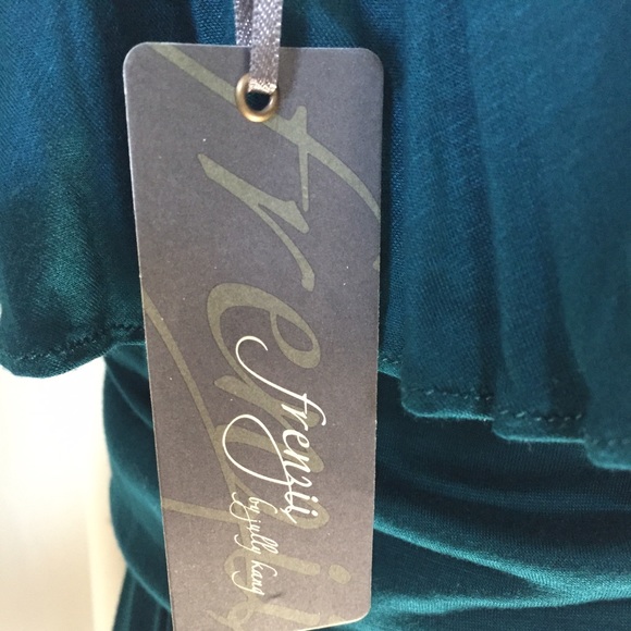 Frenzii by Jully Kang One Shoulder Maxi Dress - Picture 4 of 4