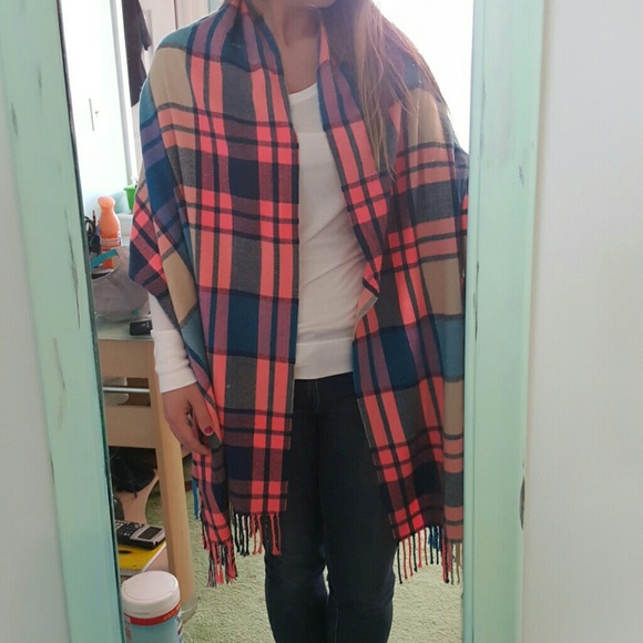 Scarf Wrap - Picture 3 of 3