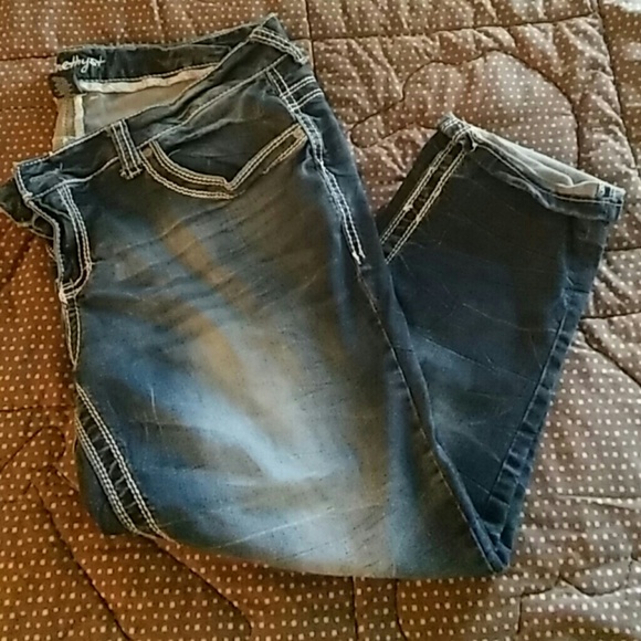 Amethyst capris