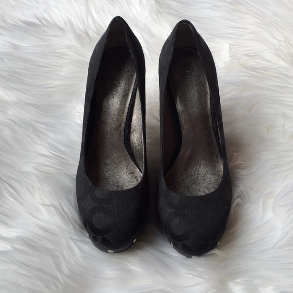 Coach 6.5 Carli Op Art platform heel