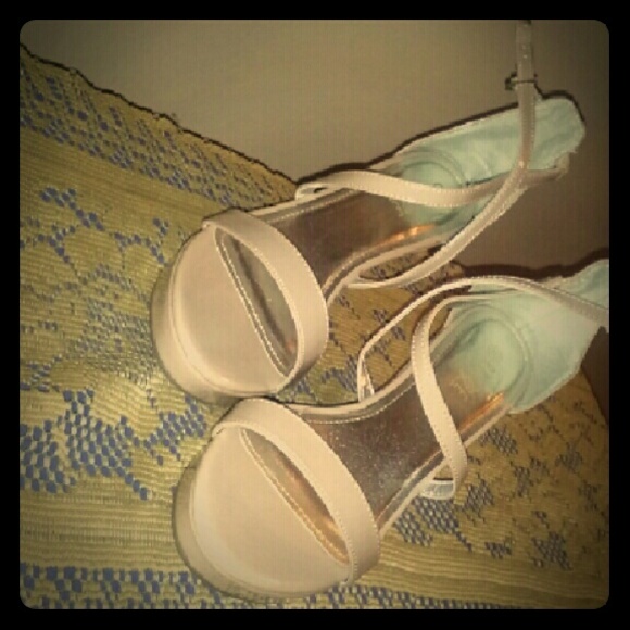 Wedge sandals