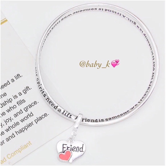 Boutique Jewelry - 🆕Friend Heart Charm Bracelet