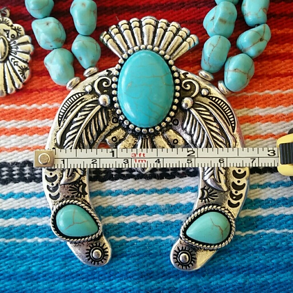 AMAZING Turquoise & Silvertone Squash Blossom Set - Picture 4 of 4