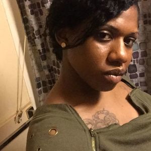 Meet your Posher, Simone