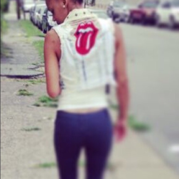 VEST