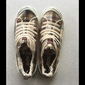 Rocket Dogs, Brown Plaid, 6.5