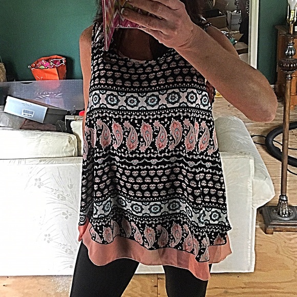 5🌟🌟last 1 Paisley print Black &coral. Plus 2x. - Picture 3 of 3