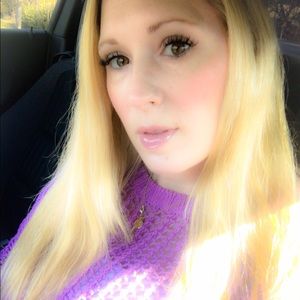 Meet your Posher, Rebecca