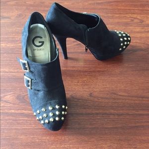 Guess heeled booties