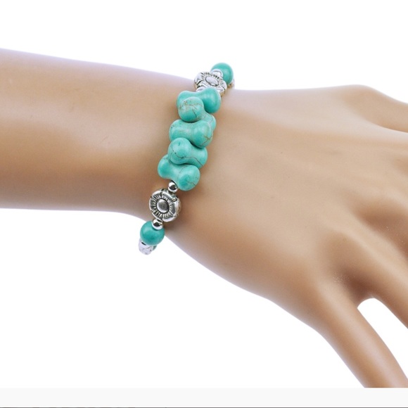 Turquoise - Picture 2 of 3