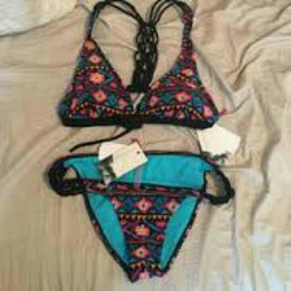 QUINTSOUL Other - 🏊QUINTSOUL👙3 PC👙. BIKINI SET🏊