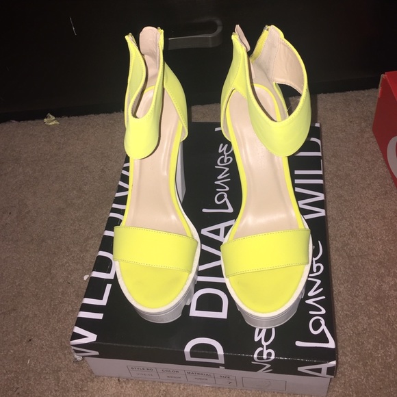 Yellow bulky heels
