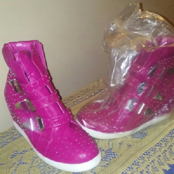 High top sneakers