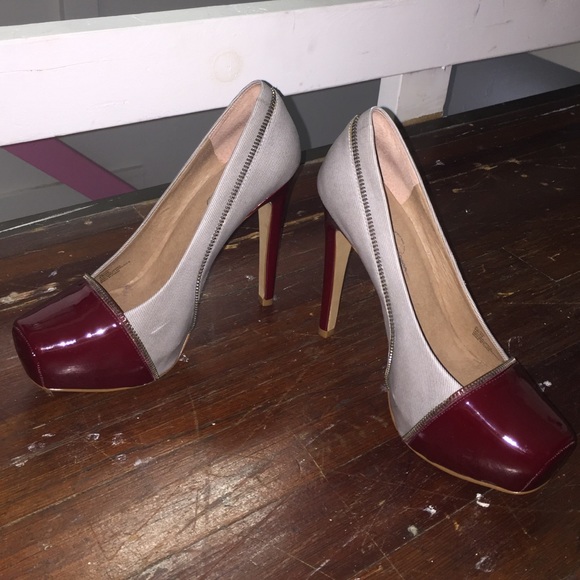 FLASH SALE TODAY ONLY :) Jessica Simpson Pumps!😍