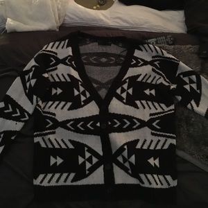 Long sleeved buttoned cardigan