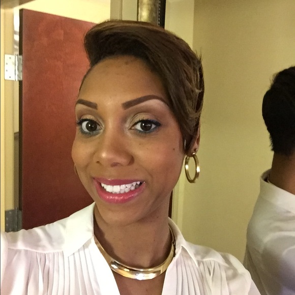 Meet your Posher, Leea