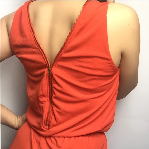 ❗️LAST M- ORANGE RED RUCHED POCKET ZIPPERED ROMPER - Picture 3 of 3