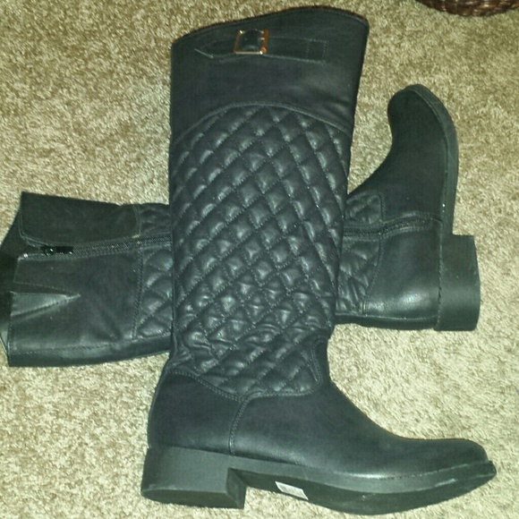 Quilted riding boot - Picture 3 of 3