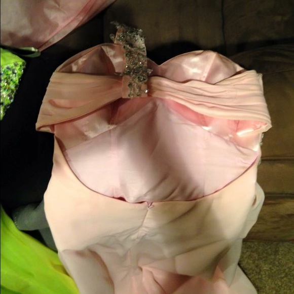 Prom dress - Picture 3 of 3