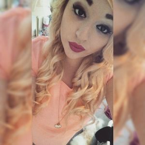 Meet your Posher, Bibi