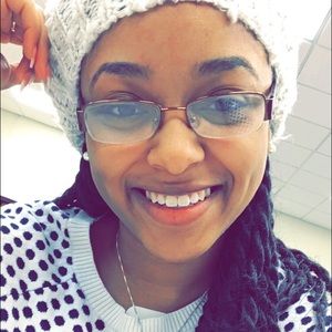 Meet your Posher, Corie