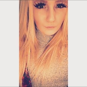 Meet your Posher, Hailey