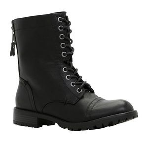 Combat boot