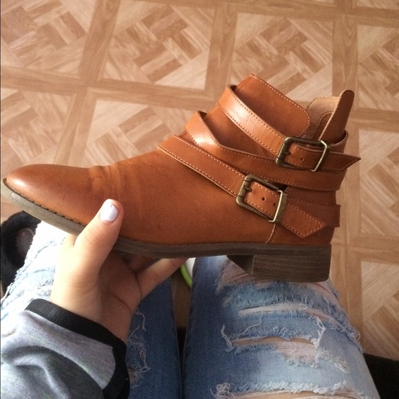 F21 Booties ✨ - Picture 1 of 3