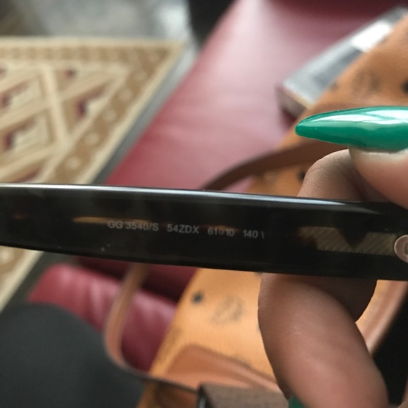 Gucci shades 100% real bought at sacks never worn