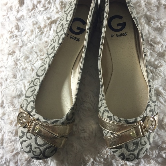 SOLD! Guess Flats - Taupe/Gold - Picture 2 of 4
