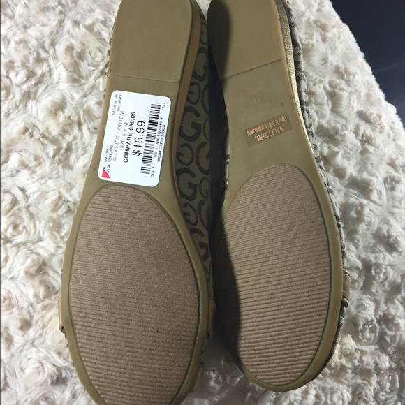 SOLD! Guess Flats - Taupe/Gold - Picture 4 of 4