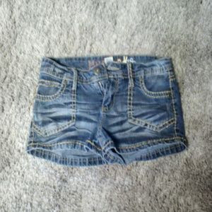 Shortly shorts