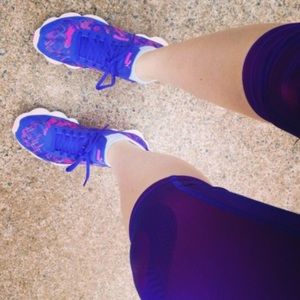 Puma bubble cross-training shoes