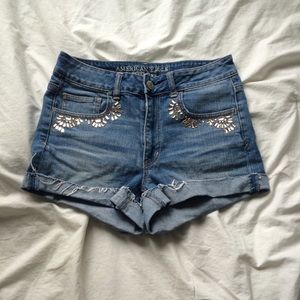 High waisted light wash American Eagle shorts