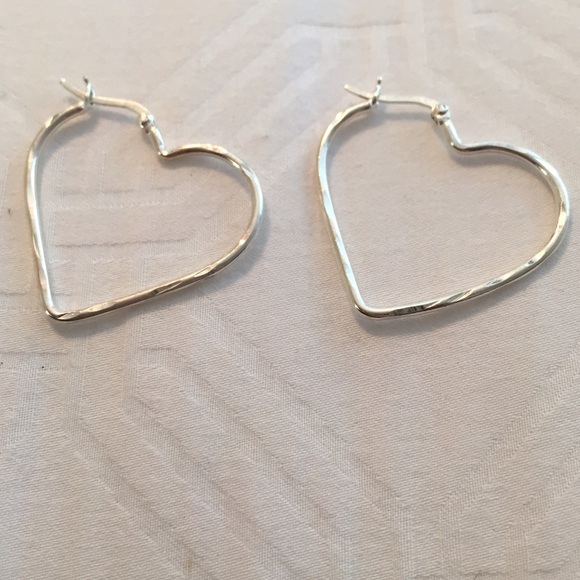 SALE! ✨ Silver Heart Hoop Earrings