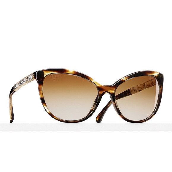 Chanel cat eye bijou sunglasses in brown tortoise