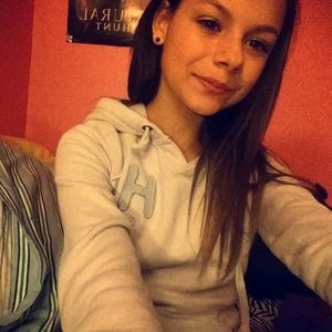 Meet your Posher, Desiree