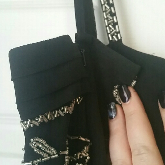 Gorgeous beaded formal dress - Picture 4 of 4