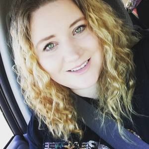 Meet your Posher, Raena