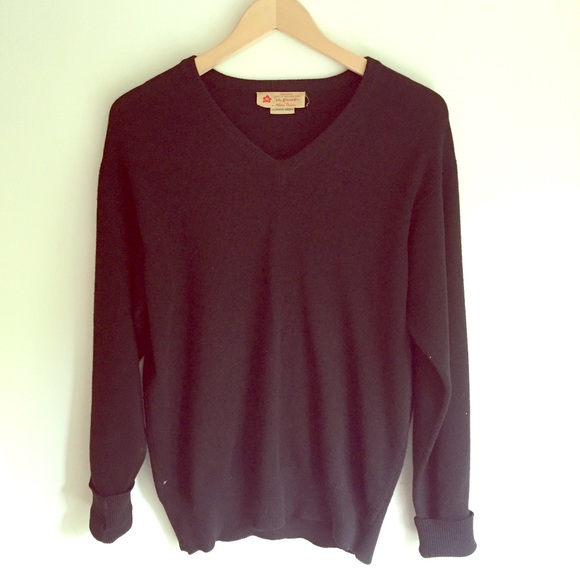 Cashmere v neck sweater