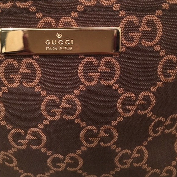 GUCCI MONOGRAM POCHETTE - Picture 2 of 4