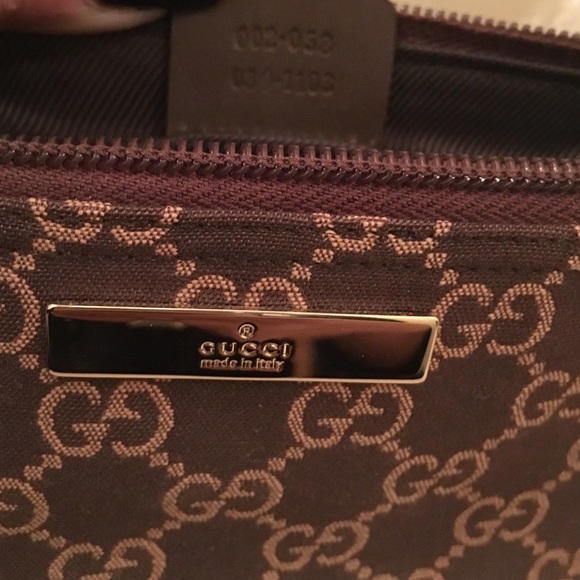 GUCCI MONOGRAM POCHETTE - Picture 4 of 4