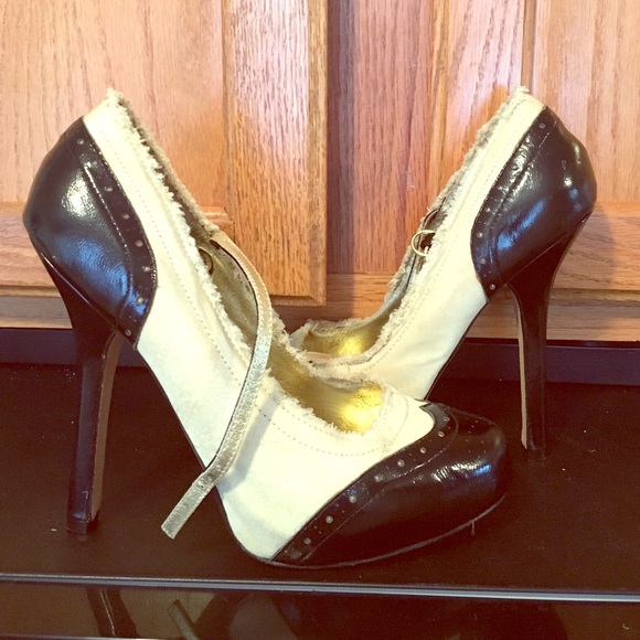 Dolce Vita pumps