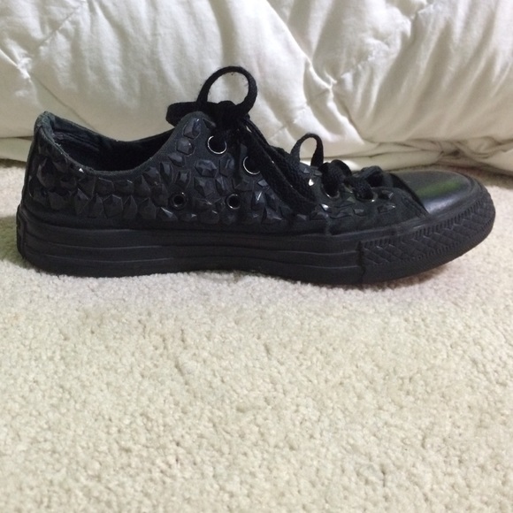 black converse w rhinestones