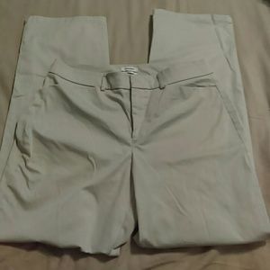 Like New Light khaki Dockers size 12 Short