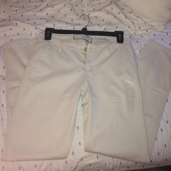 A&F chinos