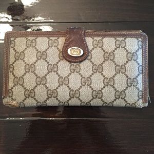 Gucci checkbook wallet